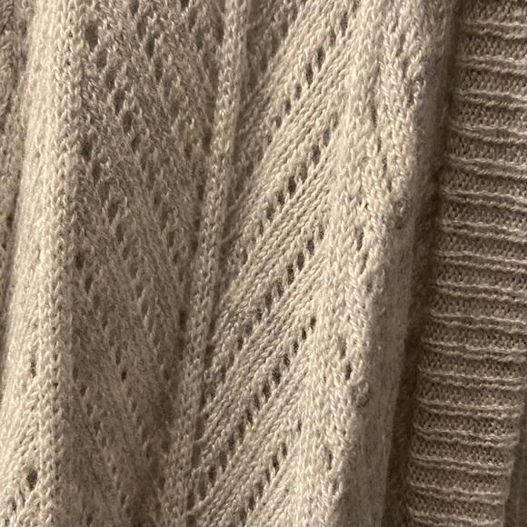 BELLDINI SWEATER - Picture 2 of 6